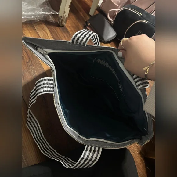 Elephant Print Canvas Tote Bag - Picture 3 of 3